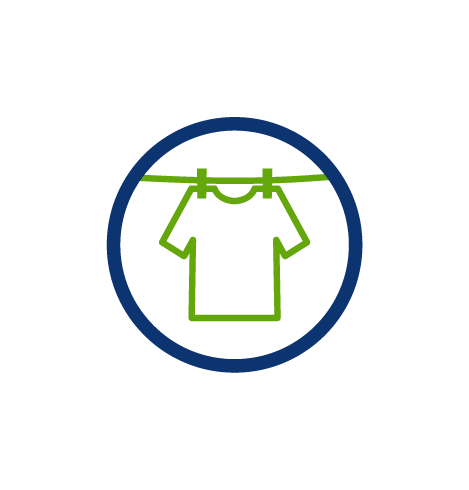 晾干衣服上的晾衣绳图标，室内节水，绿色衬衫，蓝色圆圈，透明PNG＂class=
